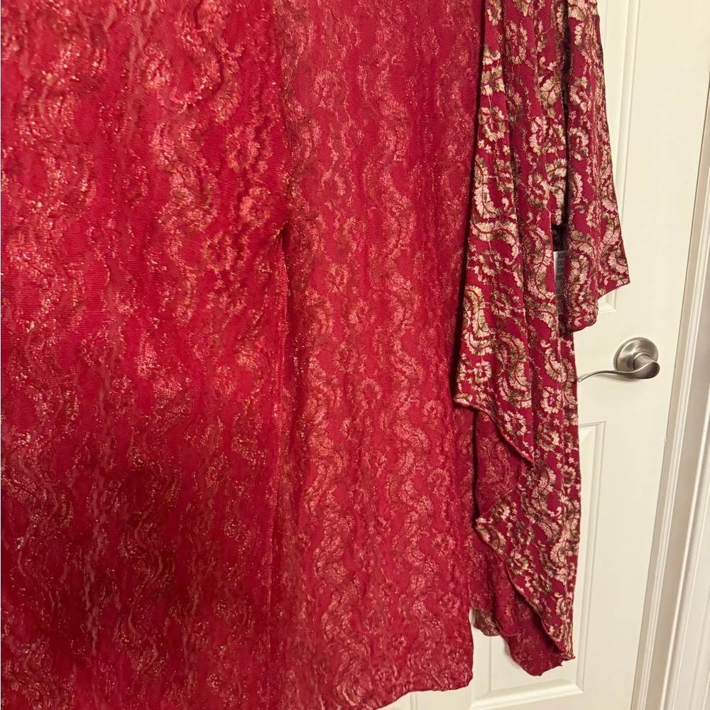 LuLaRoe Shirley Kimono Red Raspberry/Gold Lace Knit Open Front  Sweater Size Lar - Picture 6 of 11